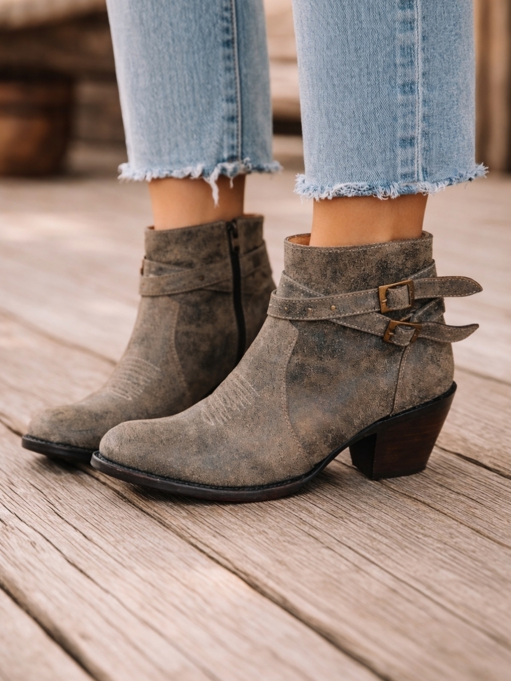 Shyanne Women's Coastal Cowgirl Rustic Brown Leather Ankle Boots